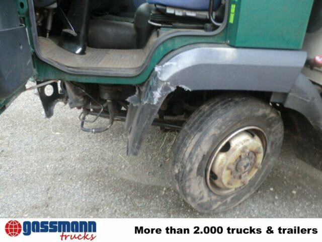 Camion fourgon MAN L33 8.180 C 4x2, Unfallfahrzeug mit: photos 8