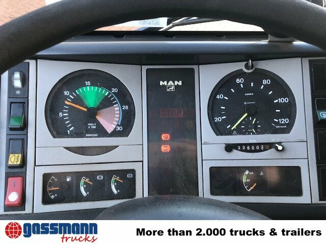 MAN LE 8.185 LC Doka 4x2 BB, 2x AHK - Camion plateau: photos 3 MAN LE 8.185 LC Doka 4x2 BB, 2x AHK - Camion plateau: photos 3