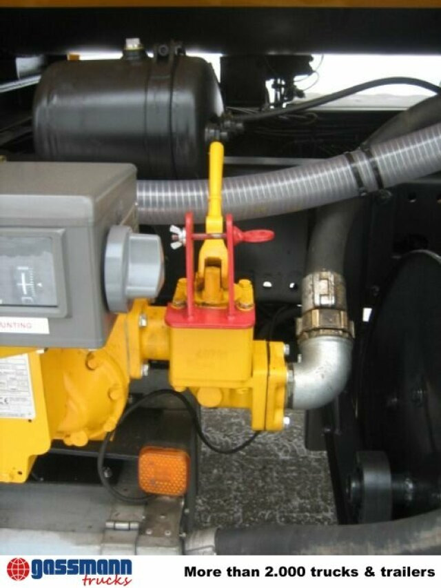 Camion citerne MAN TGA 26.430 6x6: photos 9 Camion citerne MAN TGA 26.430 6x6: photos 9