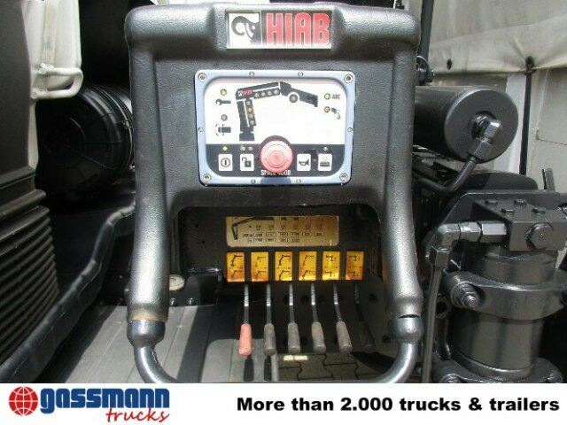 MAN TGL 12.240BL 4x2, mit Kran Hiab 088 mit Funk - Camion à rideaux coulissants, Camion grue: photos 2 MAN TGL 12.240BL 4x2, mit Kran Hiab 088 mit Funk - Camion à rideaux coulissants, Camion grue: photos 2