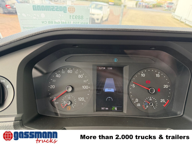 MAN TGS 33.440 6x6 BB CH, Hohe Bauart, Nebenantrieb - Châssis cabine: photos 2 MAN TGS 33.440 6x6 BB CH, Hohe Bauart, Nebenantrieb - Châssis cabine: photos 2