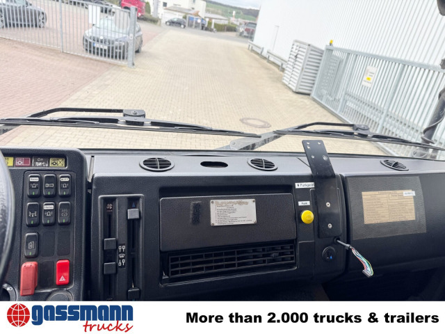 Mercedes-Benz 1222 AF 4x4, Rüstwagen RW 2, Seilwinde - Camion de pompier: photos 5 Mercedes-Benz 1222 AF 4x4, Rüstwagen RW 2, Seilwinde - Camion de pompier: photos 5