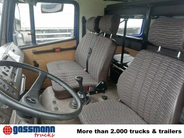 Mercedes-Benz 917 AF 4x4 Doka - Camion plateau: photos 2 Mercedes-Benz 917 AF 4x4 Doka - Camion plateau: photos 2