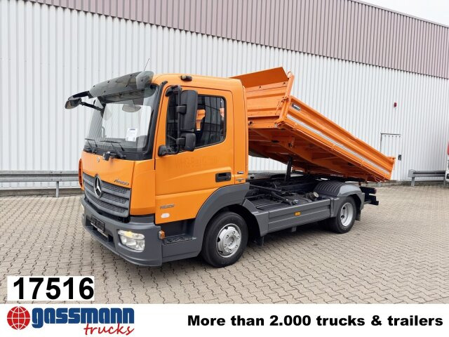 Mercedes-Benz Atego 823 K 4x2, 2x AHK - Camion benne: photos 1 Mercedes-Benz Atego 823 K 4x2, 2x AHK - Camion benne: photos 1