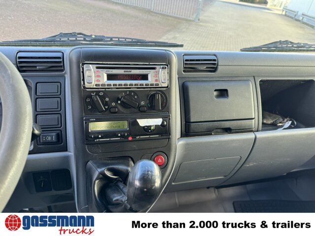 Mitsubishi Canter Fuso 6C15D 4x2 Doka, City-Abroller - Camion ampliroll: photos 3 Mitsubishi Canter Fuso 6C15D 4x2 Doka, City-Abroller - Camion ampliroll: photos 3