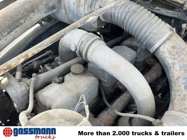 Saurer V5 4x2 - Camion plateau: photos 4 Saurer V5 4x2 - Camion plateau: photos 4