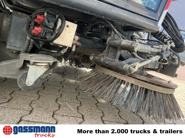 Schmidt Swingo Compact 200 4x2, Kehrmaschine - Balayeuse de voirie: photos 3 Schmidt Swingo Compact 200 4x2, Kehrmaschine - Balayeuse de voirie: photos 3