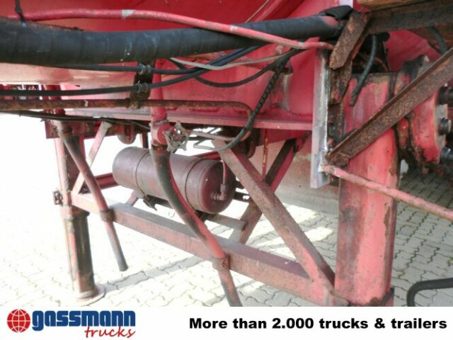 Schmitz Cargobull Stahltank - Semi-remorque citerne: photos 3 Schmitz Cargobull Stahltank - Semi-remorque citerne: photos 3