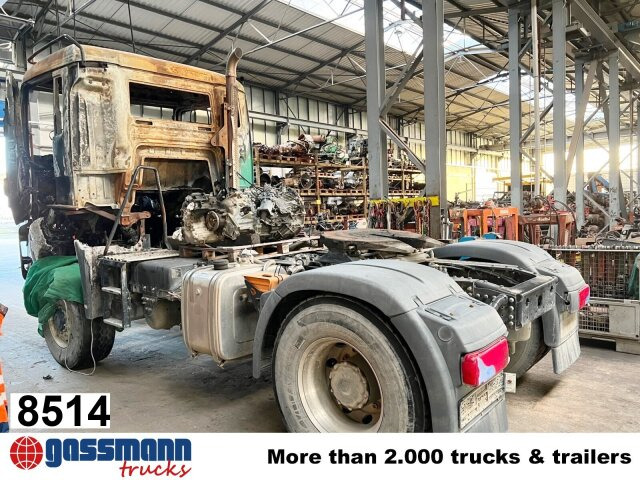 MAN TGS18.480 4x4 BLS, HINTERACHSE, BRANDSCHADEN - Tracteur routier: photos 1 MAN TGS18.480 4x4 BLS, HINTERACHSE, BRANDSCHADEN - Tracteur routier: photos 1