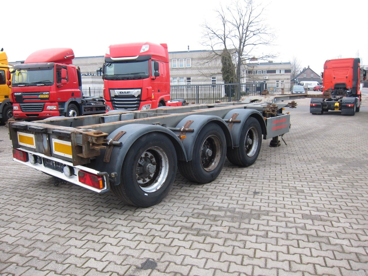 Renders Euro 902 Multi All connections 2xExtendable BPW - Semi-remorque porte-conteneur/ Caisse mobile: photos 5 Renders Euro 902 Multi All connections 2xExtendable BPW - Semi-remorque porte-conteneur/ Caisse mobile: photos 5