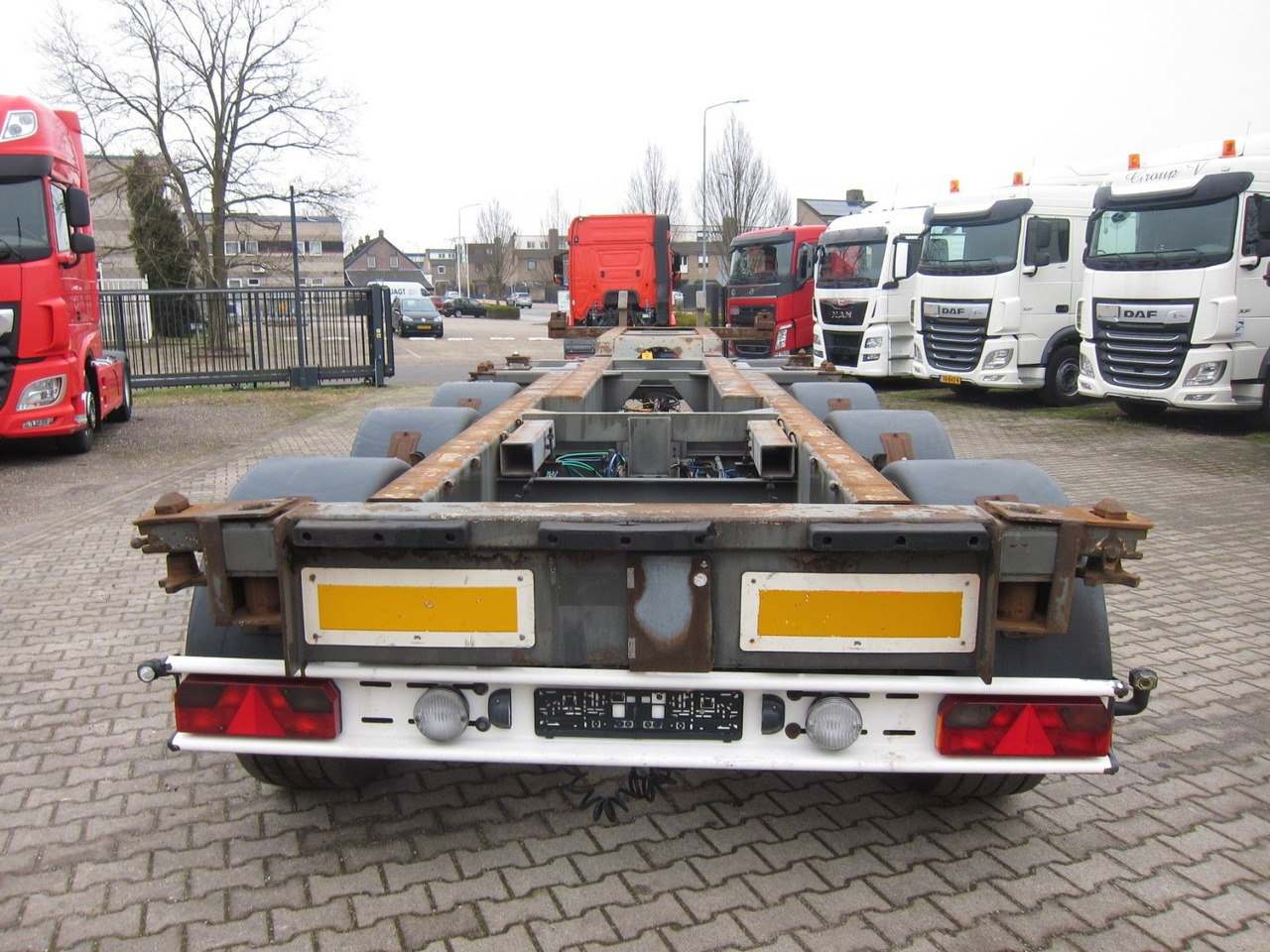 Renders Euro 902 Multi All connections 2xExtendable BPW - Semi-remorque porte-conteneur/ Caisse mobile: photos 4 Renders Euro 902 Multi All connections 2xExtendable BPW - Semi-remorque porte-conteneur/ Caisse mobile: photos 4