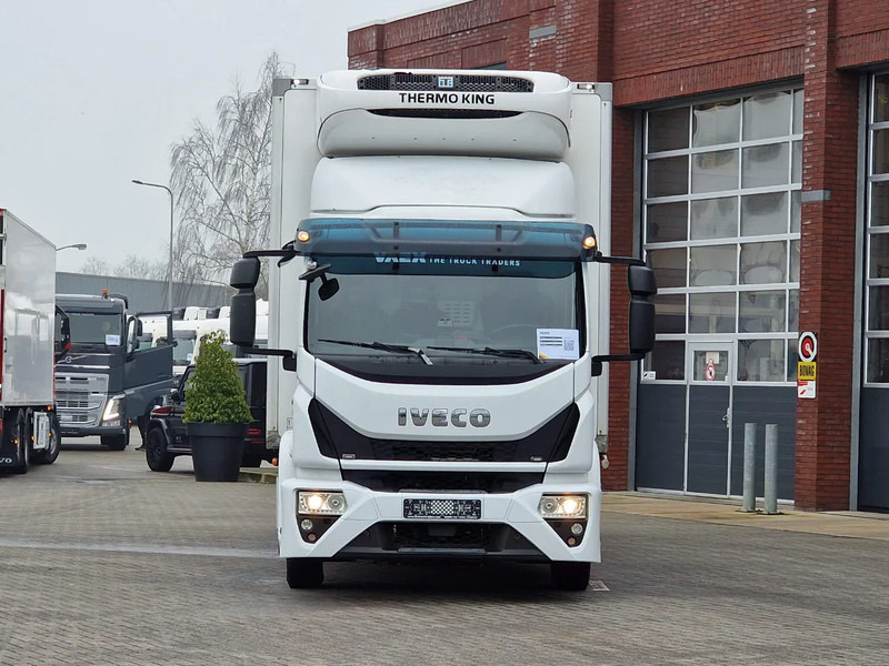 Iveco Eurocargo 120.250 4x2 - Thermoking T-800R Frigo - Loadlift - Euro 6 - Automatic - Camion isothermique: photos 2 Iveco Eurocargo 120.250 4x2 - Thermoking T-800R Frigo - Loadlift - Euro 6 - Automatic - Camion isothermique: photos 2