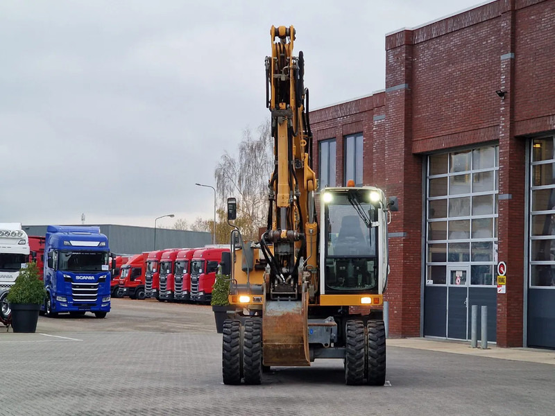 Liebherr A900C - 95 KW - Central Greasing - - Pelle sur pneus: photos 2 Liebherr A900C - 95 KW - Central Greasing - - Pelle sur pneus: photos 2