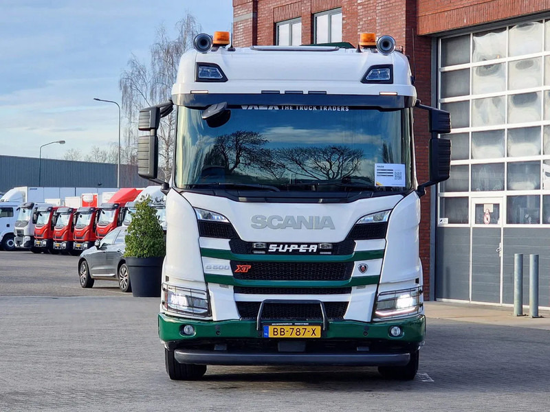 Scania G500 XT 8x4*4 - HMF 2820K Crane - AJK 20T Hooklift - Retarder - Full air - Like new - Camion grue: photos 4 Scania G500 XT 8x4*4 - HMF 2820K Crane - AJK 20T Hooklift - Retarder - Full air - Like new - Camion grue: photos 4