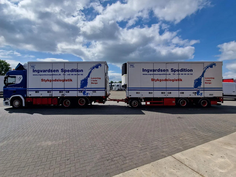 Scania R500 NGS B6X2NB / Trailer-Bygg 12-2004 / Frigobox Sidedoors / Rohrbahen / hooks - Camion frigorifique: photos 4 Scania R500 NGS B6X2NB / Trailer-Bygg 12-2004 / Frigobox Sidedoors / Rohrbahen / hooks - Camion frigorifique: photos 4
