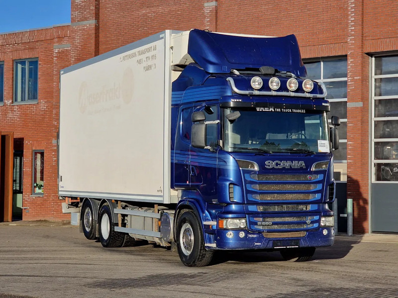 Scania R560 V8 Topline 6x2*4 - Frigo - Loadlift - Full air - Euro 5 - Camion frigorifique: photos 1 Scania R560 V8 Topline 6x2*4 - Frigo - Loadlift - Full air - Euro 5 - Camion frigorifique: photos 1