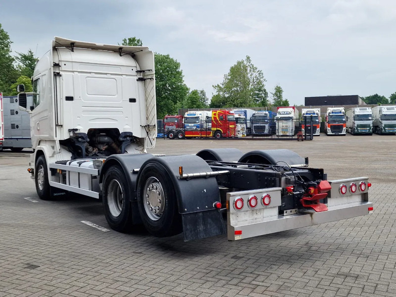 Scania R580 V8 Highline 6x2*4 - Chassis - Retarder - Steering axle - 410 WB - Custom interior - Full air - Châssis cabine: photos 5 Scania R580 V8 Highline 6x2*4 - Chassis - Retarder - Steering axle - 410 WB - Custom interior - Full air - Châssis cabine: photos 5
