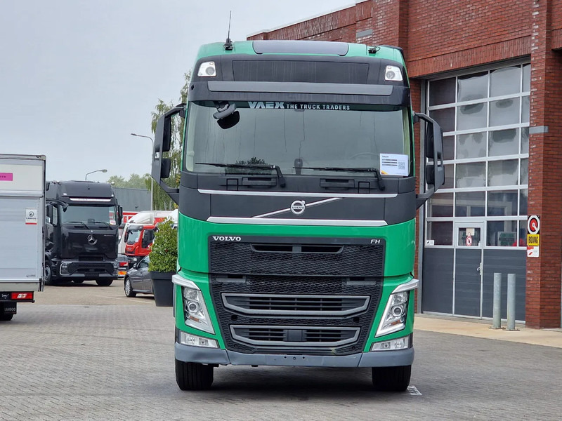 Volvo FH 13.460 Globetrotter 6x2 - Chassis - 4.60 WB - HUB Reduction - LNG - Châssis cabine: photos 2 Volvo FH 13.460 Globetrotter 6x2 - Chassis - 4.60 WB - HUB Reduction - LNG - Châssis cabine: photos 2