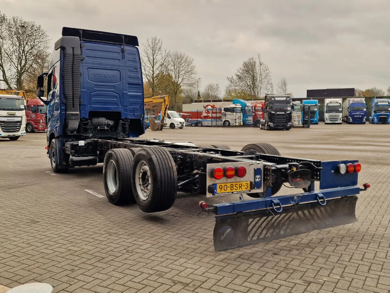 Volvo FH 13.460 Globetrotter 6x2 - Chassis - 4.90 WB - Full air - Euro 6 - VEB+ - Châssis cabine: photos 5 Volvo FH 13.460 Globetrotter 6x2 - Chassis - 4.90 WB - Full air - Euro 6 - VEB+ - Châssis cabine: photos 5
