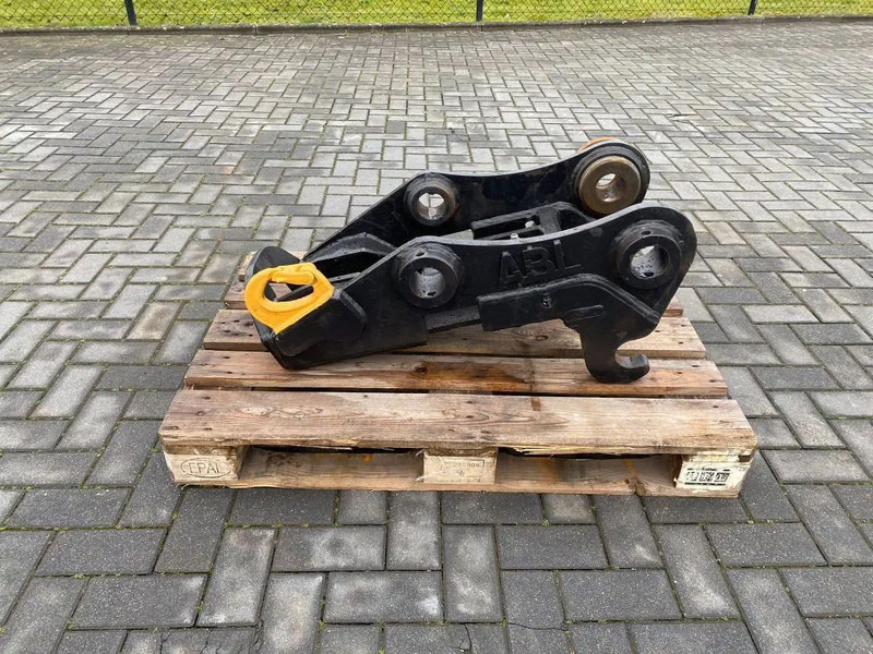 ABL QUICK COUPLER | SNELWISSEL | SCHNELLWECHSLER | CATERPILLAR - Attache rapide: photos 2 ABL QUICK COUPLER | SNELWISSEL | SCHNELLWECHSLER | CATERPILLAR - Attache rapide: photos 2