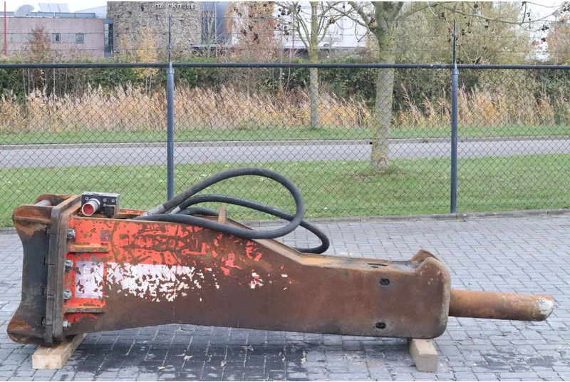 Promove XP2400 | S70 | 24 TO 35 TON | HYDRAULIC BREAKER - Accessoire pour Engins de chantier: photos 1 Promove XP2400 | S70 | 24 TO 35 TON | HYDRAULIC BREAKER - Accessoire pour Engins de chantier: photos 1