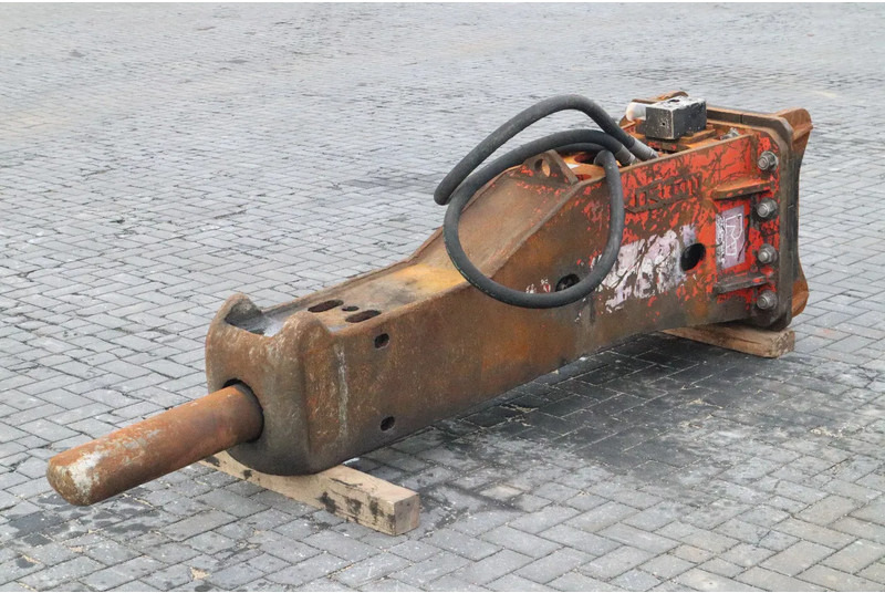 Promove XP2400 | S70 | 24 TO 35 TON | HYDRAULIC BREAKER - Accessoire pour Engins de chantier: photos 5 Promove XP2400 | S70 | 24 TO 35 TON | HYDRAULIC BREAKER - Accessoire pour Engins de chantier: photos 5