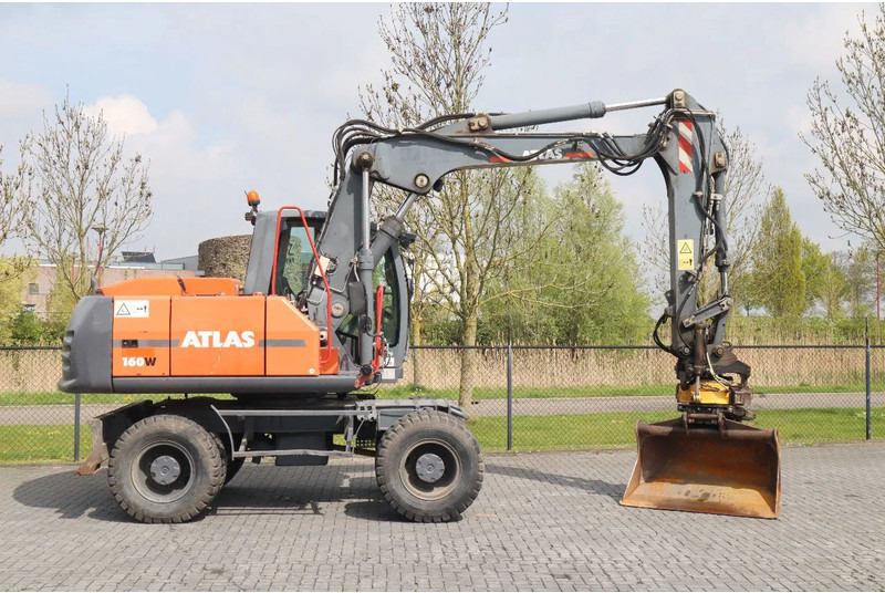 Atlas 160W | ROTOTILT | GRIPPER | BUCKET | DOZER BLADE - Pelle sur pneus: photos 4 Atlas 160W | ROTOTILT | GRIPPER | BUCKET | DOZER BLADE - Pelle sur pneus: photos 4