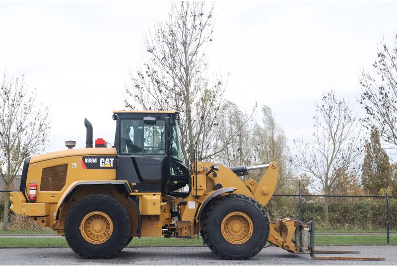 Caterpillar 938 M | 2X BUCKET | JIB | FORKS | BSS | GOOD CONDITION - Chargeuse sur pneus: photos 4 Caterpillar 938 M | 2X BUCKET | JIB | FORKS | BSS | GOOD CONDITION - Chargeuse sur pneus: photos 4