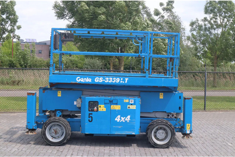 Genie GS-3369 RT | 12 METER | 454 kg - Nacelle ciseaux: photos 1 Genie GS-3369 RT | 12 METER | 454 kg - Nacelle ciseaux: photos 1