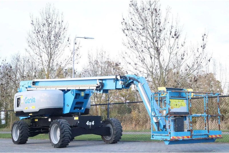 Genie S-80 J | 26.5 METER | 300 KG | LOW HOURS - Nacelle articulée: photos 5 Genie S-80 J | 26.5 METER | 300 KG | LOW HOURS - Nacelle articulée: photos 5
