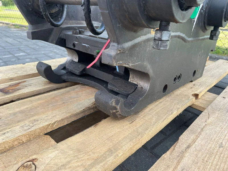 Gjerstad G60 | QUICK COUPLER | S60 | NEW / UNUSED - Attache rapide pour Engins de chantier: photos 4 Gjerstad G60 | QUICK COUPLER | S60 | NEW / UNUSED - Attache rapide pour Engins de chantier: photos 4