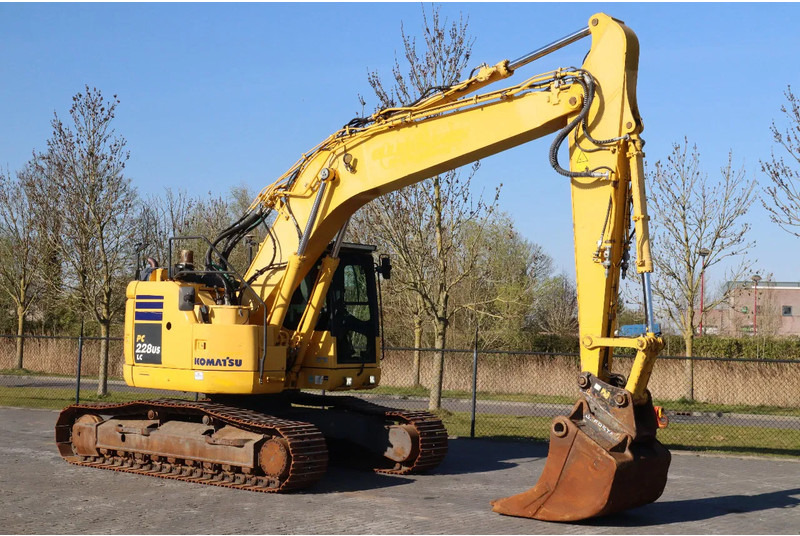 Komatsu PC228 USLC-10 | QUICK COUPLER | BUCKET | AIRCO - Pelle sur chenille: photos 5 Komatsu PC228 USLC-10 | QUICK COUPLER | BUCKET | AIRCO - Pelle sur chenille: photos 5