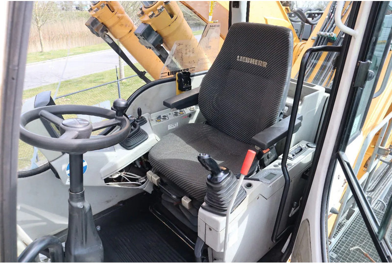 Pelle sur pneus Liebherr A944 C HD | LOG GRAPPLE | HOLZGREIFER | TIMBER: photos 16