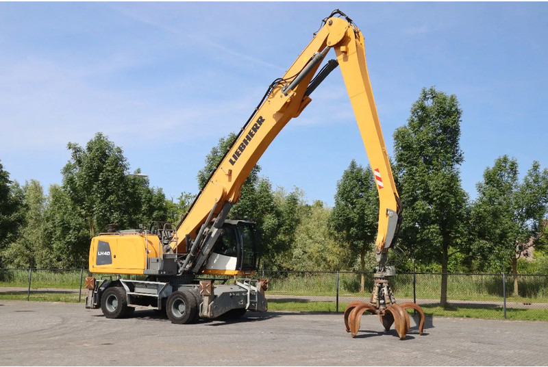 Liebherr LH 40 M LITRONIC | GRAB | QUICK COUPLER | 16 METER - Pelle de manutention: photos 5 Liebherr LH 40 M LITRONIC | GRAB | QUICK COUPLER | 16 METER - Pelle de manutention: photos 5