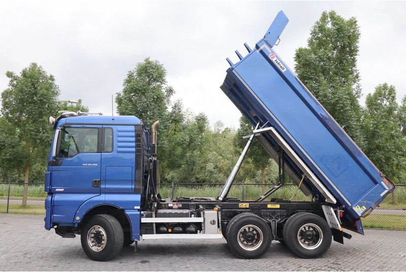 MAN TGX 26.560 6X4 BIG AXLES RETARDER ONLY 169.000 KM - Camion benne: photos 3 MAN TGX 26.560 6X4 BIG AXLES RETARDER ONLY 169.000 KM - Camion benne: photos 3