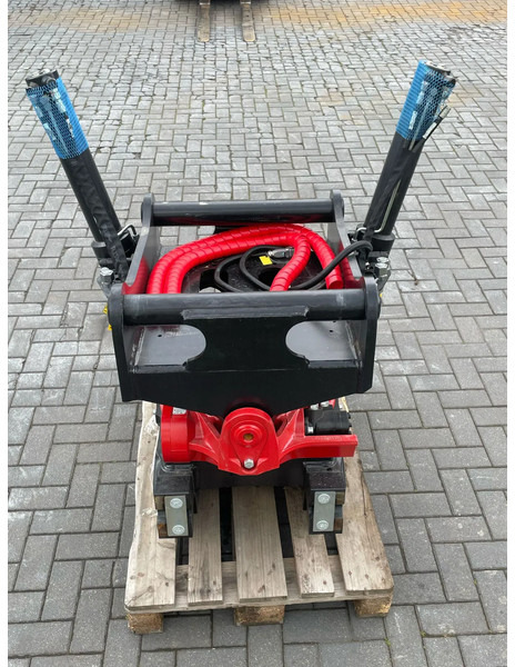 ROTOTILT R8 | S80 | FULL SET | JOYSTICKS | NEW / UNUSED | ICS | LHV | ILS | SC - Tiltrotator pour Engins de chantier: photos 5 ROTOTILT R8 | S80 | FULL SET | JOYSTICKS | NEW / UNUSED | ICS | LHV | ILS | SC - Tiltrotator pour Engins de chantier: photos 5