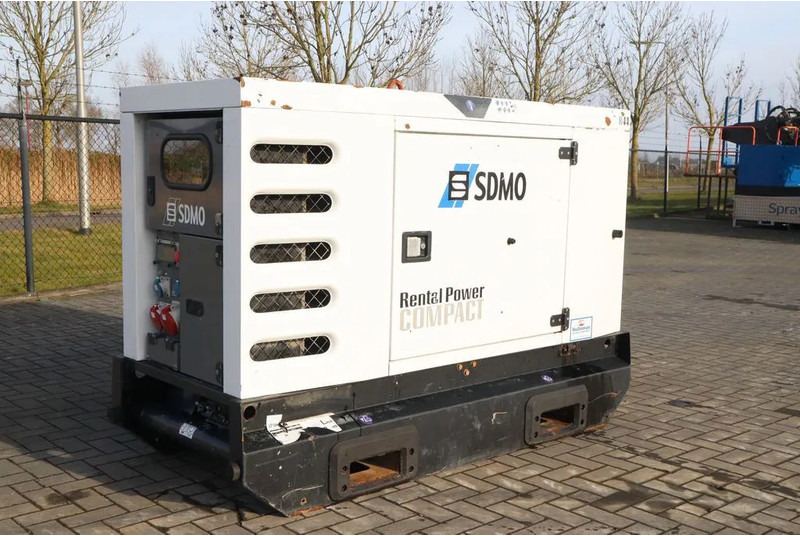 SDMO R44C3 | 44 KVA | GOOD WORKING - Groupe électrogène: photos 3 SDMO R44C3 | 44 KVA | GOOD WORKING - Groupe électrogène: photos 3