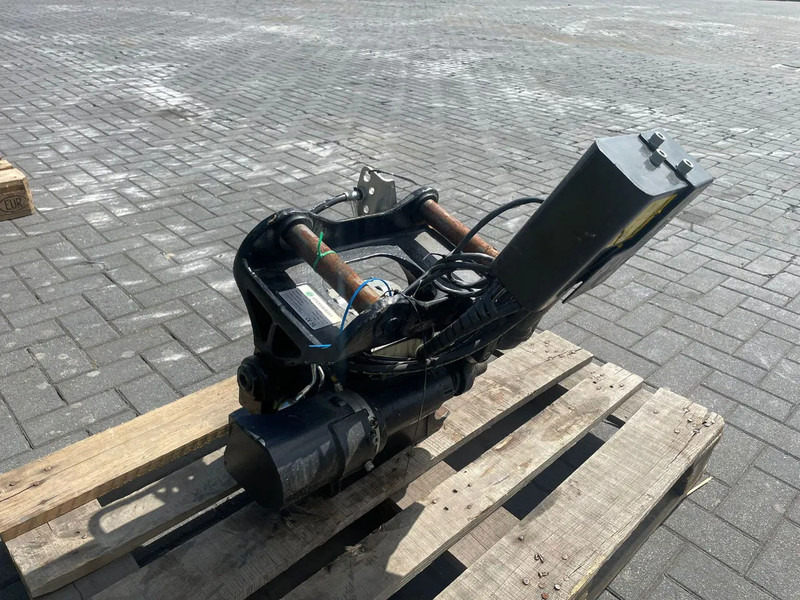 STEELWRIST STEELWRIST X06 S40 | TILT ROTATOR | VLS | FPL | RF | NEW / UNUSED - Tiltrotator pour Engins de chantier: photos 5 STEELWRIST STEELWRIST X06 S40 | TILT ROTATOR | VLS | FPL | RF | NEW / UNUSED - Tiltrotator pour Engins de chantier: photos 5