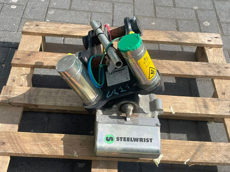 STEELWRIST TMX S30 -180HA | TILT QUICKCOUPLER | TILTING COUPLER | NEW - Tiltrotator pour Engins de chantier: photos 4 STEELWRIST TMX S30 -180HA | TILT QUICKCOUPLER | TILTING COUPLER | NEW - Tiltrotator pour Engins de chantier: photos 4