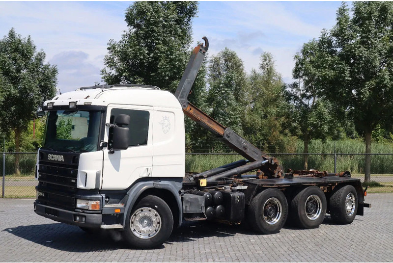 Scania P124-420 | 8X4 | HOOKLIFT | MANUAL | BIG AXLES | EURO 3 - Camion ampliroll: photos 1 Scania P124-420 | 8X4 | HOOKLIFT | MANUAL | BIG AXLES | EURO 3 - Camion ampliroll: photos 1
