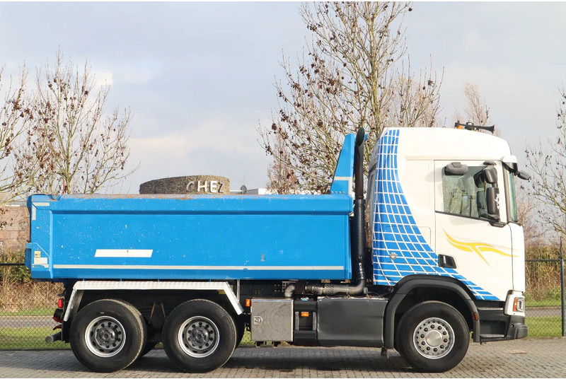 Scania R580 V8 NGS | 6X4 | FULL STEEL | BIG AXLES | RETARDER | EURO 6 - Camion benne: photos 3 Scania R580 V8 NGS | 6X4 | FULL STEEL | BIG AXLES | RETARDER | EURO 6 - Camion benne: photos 3