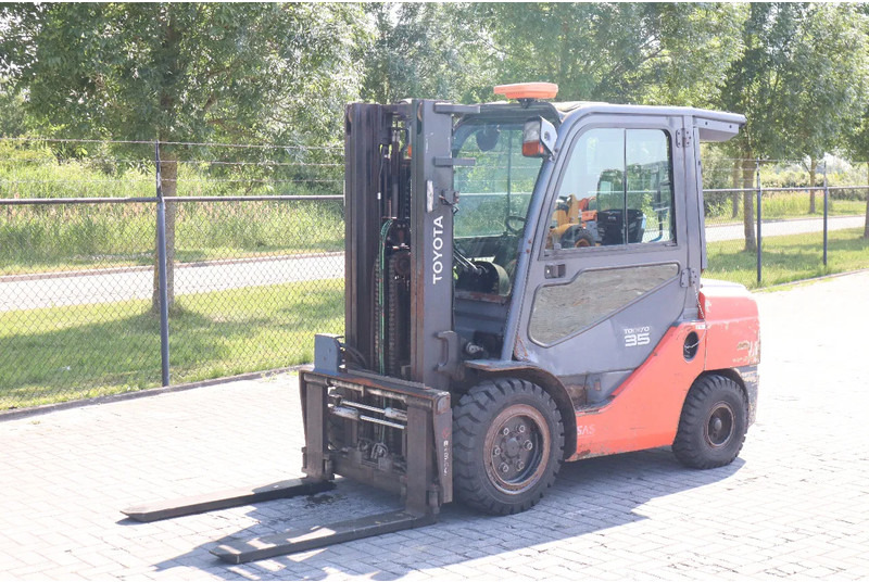Toyota 02-8FDJF35 | 3.5 TON | SIDESHIFT | DUPLEX - Chariot élévateur diesel: photos 2 Toyota 02-8FDJF35 | 3.5 TON | SIDESHIFT | DUPLEX - Chariot élévateur diesel: photos 2