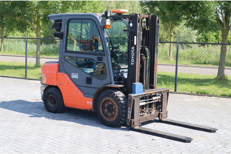 Toyota 02-8FDJF35 | 3.5 TON | SIDESHIFT | DUPLEX - Chariot élévateur diesel: photos 5 Toyota 02-8FDJF35 | 3.5 TON | SIDESHIFT | DUPLEX - Chariot élévateur diesel: photos 5