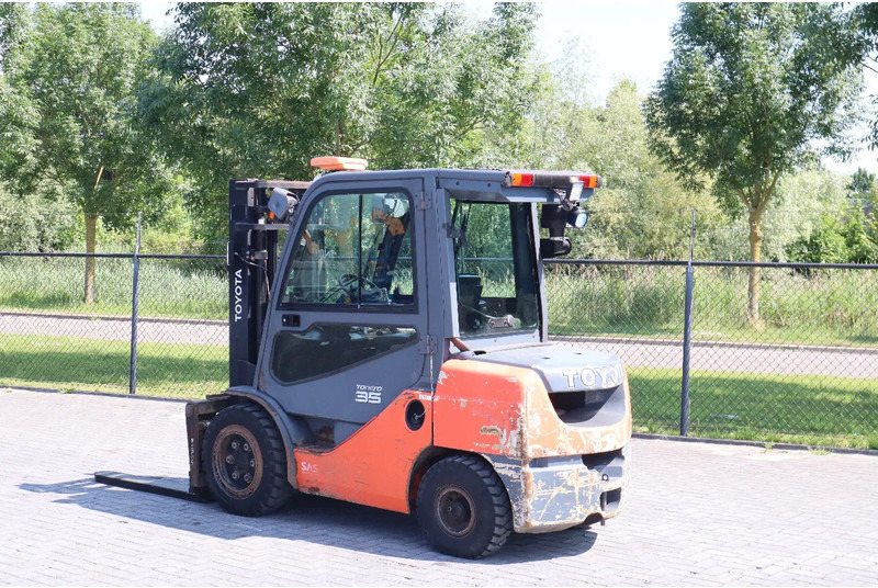 Toyota 02-8FDJF35 | 3.5 TON | SIDESHIFT | DUPLEX - Chariot élévateur diesel: photos 3 Toyota 02-8FDJF35 | 3.5 TON | SIDESHIFT | DUPLEX - Chariot élévateur diesel: photos 3