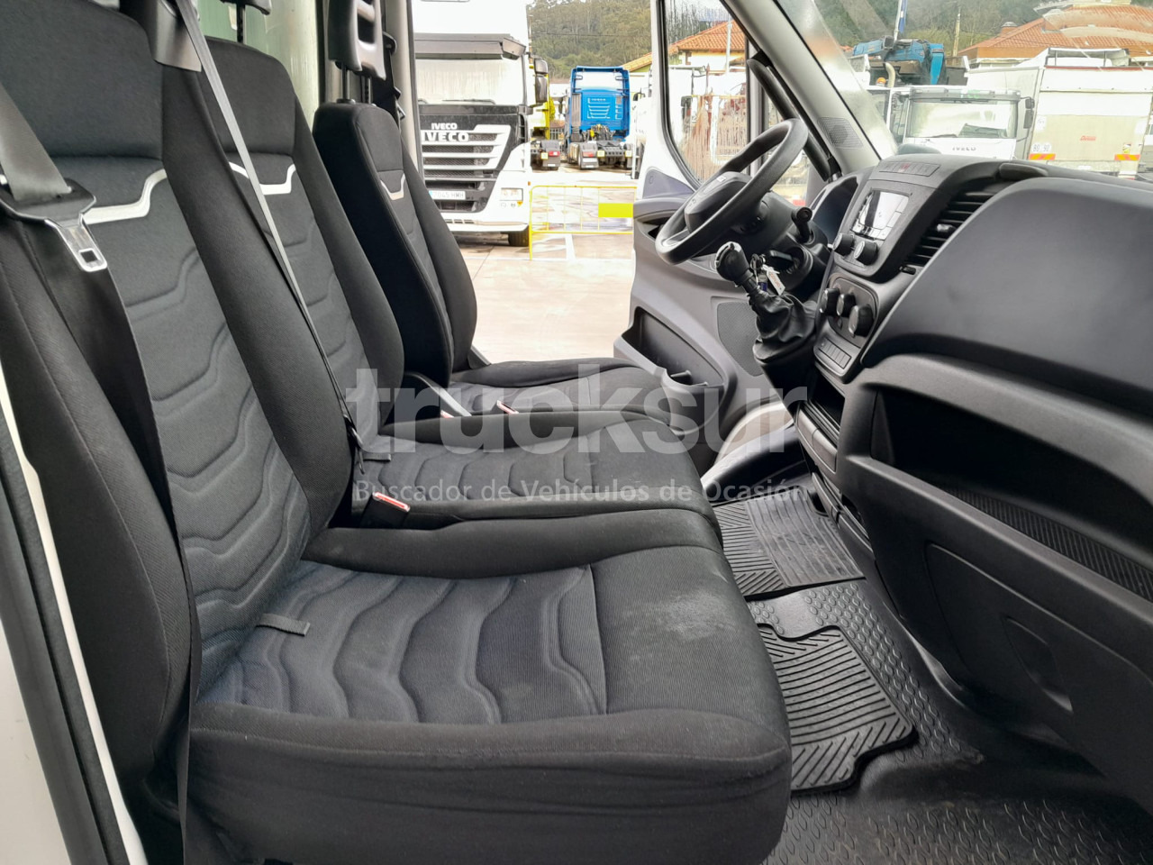 Fourgon grand volume IVECO DAILY 35C16H: photos 14 Fourgon grand volume IVECO DAILY 35C16H: photos 14
