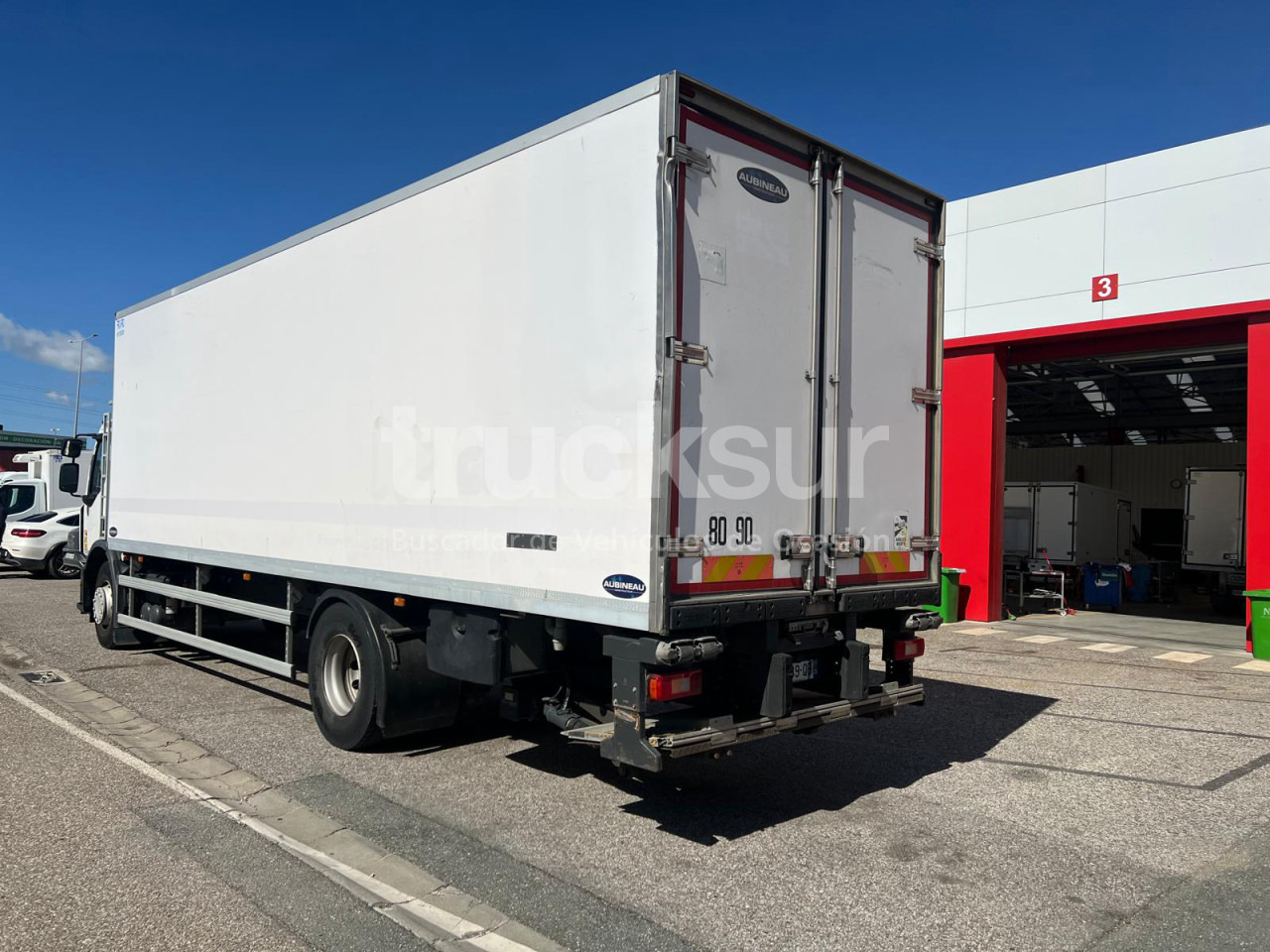RENAULT D280.18 - Camion frigorifique: photos 4 RENAULT D280.18 - Camion frigorifique: photos 4