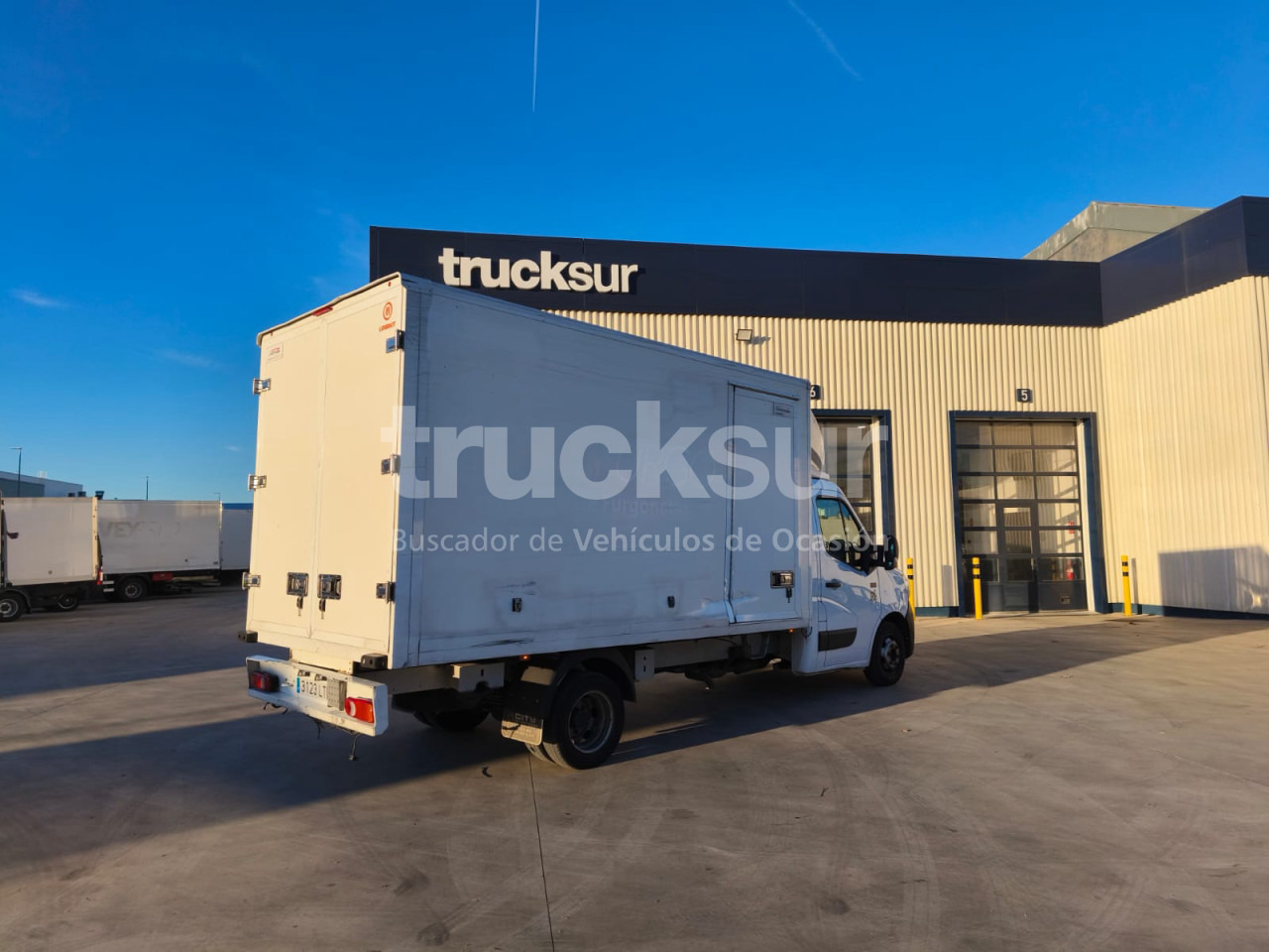 RENAULT MASTER 165.35 GV - Fourgon grand volume: photos 4 RENAULT MASTER 165.35 GV - Fourgon grand volume: photos 4