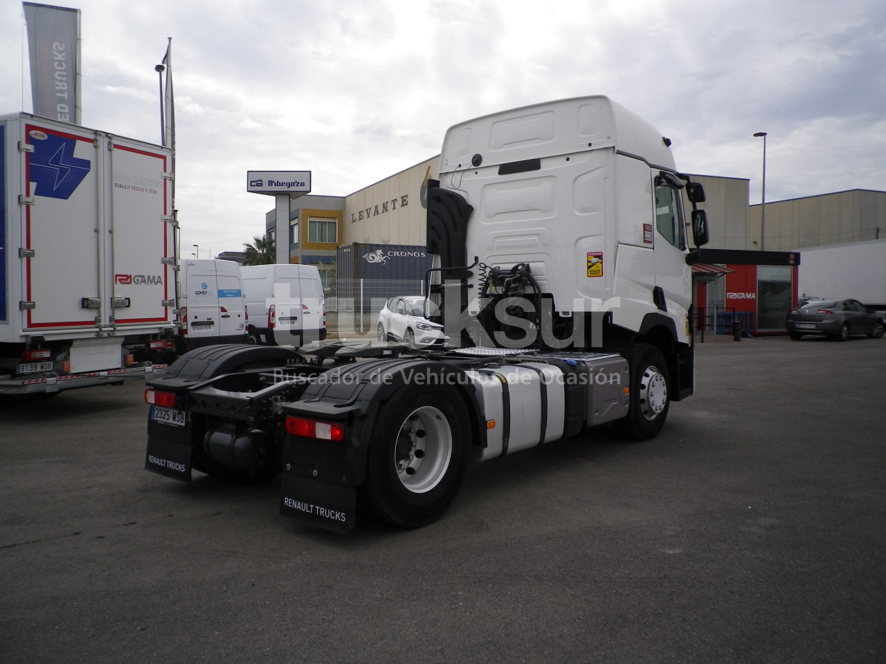RENAULT T440 SLEEPER CAB - Tracteur routier: photos 4 RENAULT T440 SLEEPER CAB - Tracteur routier: photos 4