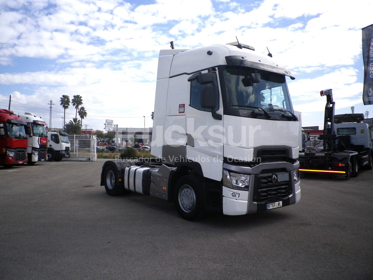 RENAULT T520 HIGH SLEEPER CAB - Tracteur routier: photos 3 RENAULT T520 HIGH SLEEPER CAB - Tracteur routier: photos 3