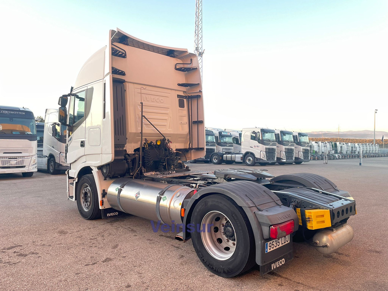 IVECO AT440S45T/P - Tracteur routier: photos 4 IVECO AT440S45T/P - Tracteur routier: photos 4